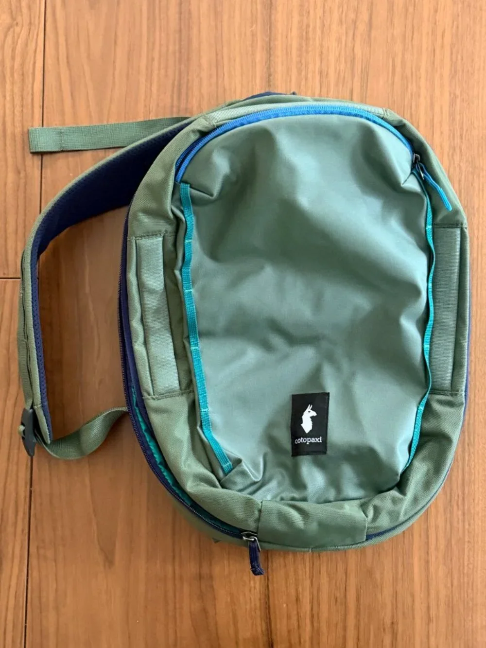 Unisex Cotopaxi Chasqui 13L Sling Pack Crossbody Backpack GUC Green Multi